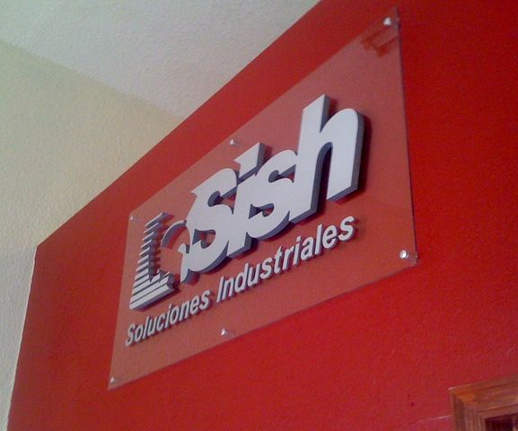Cuadro de acrilico con vinil de corte forma 3D de 150x100 cms - Sish